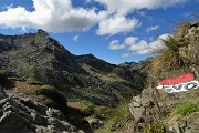33 Passo del Forcellino (2127 m) con vista verso la Cima di Pescegallo
